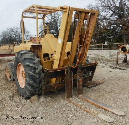 image for item GD9132 Massey Ferguson MF2500 forklift
