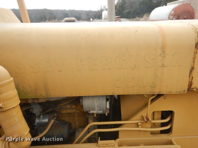 image for item GD9132 Massey Ferguson MF2500 forklift