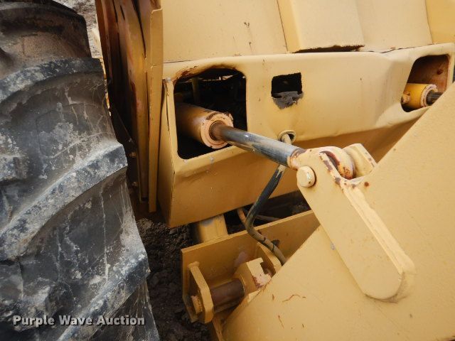 image for item GD9132 Massey Ferguson MF2500 forklift