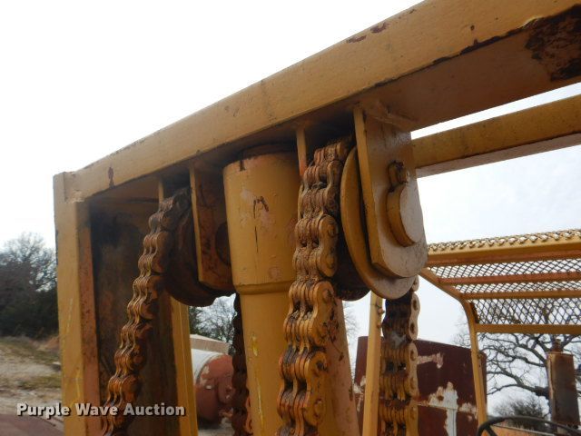 image for item GD9132 Massey Ferguson MF2500 forklift