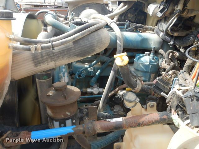 image for item GD9133 2007 International 4300 winch truck