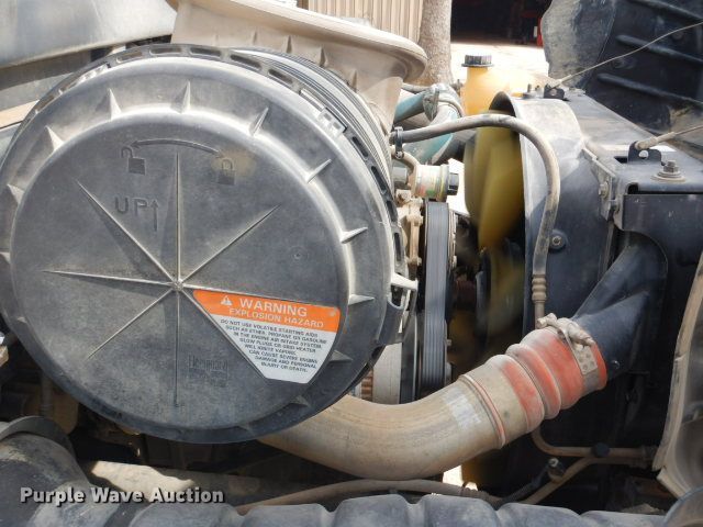 image for item GD9133 2007 International 4300 winch truck