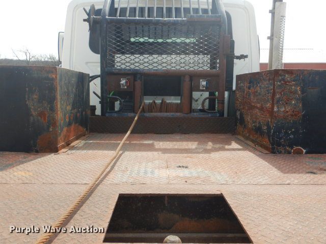 image for item GD9133 2007 International 4300 winch truck