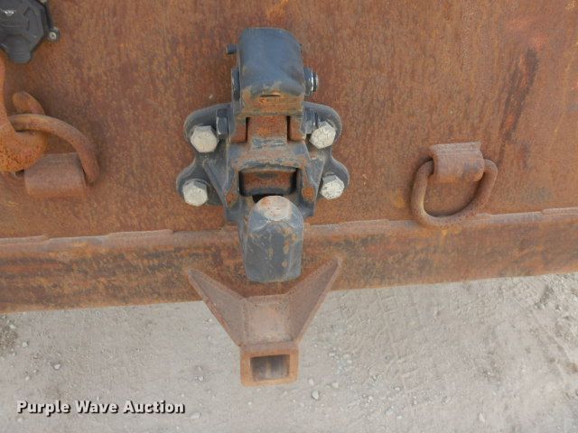 image for item GD9133 2007 International 4300 winch truck