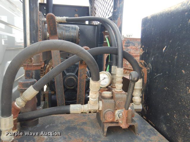 image for item GD9133 2007 International 4300 winch truck