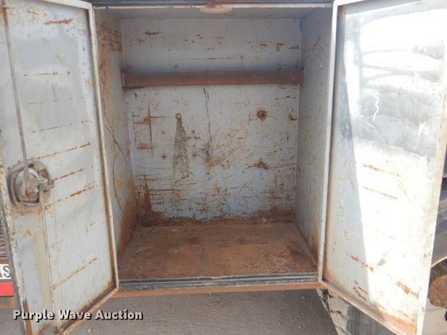 image for item GD9133 2007 International 4300 winch truck