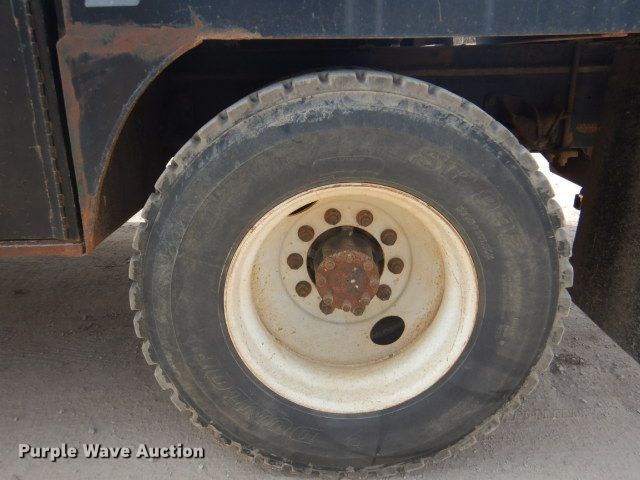 image for item GD9133 2007 International 4300 winch truck