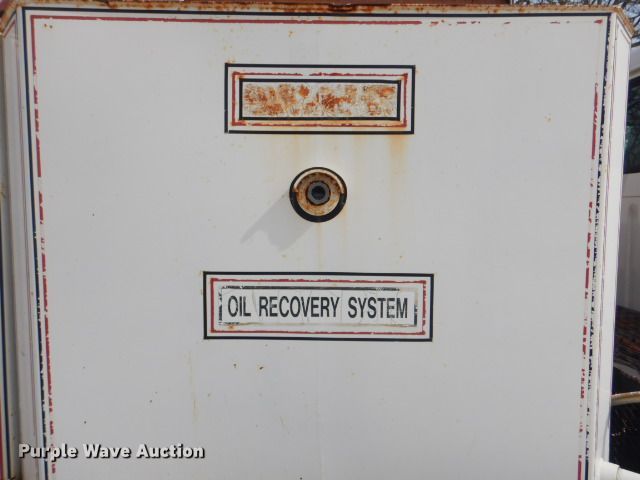 image for item GD9134 1998 International 4900 service truck