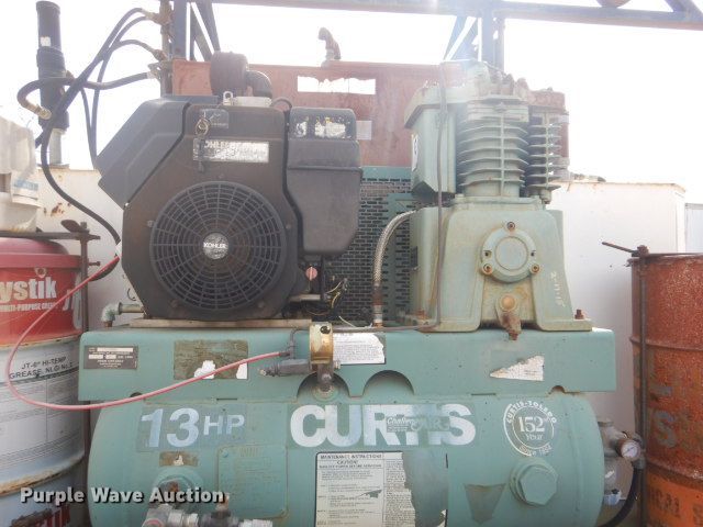 image for item GD9134 1998 International 4900 service truck