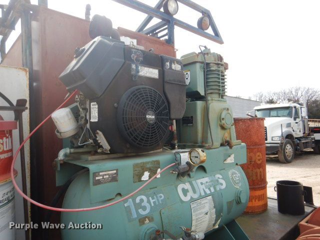 image for item GD9134 1998 International 4900 service truck