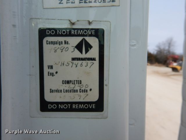 image for item GD9134 1998 International 4900 service truck