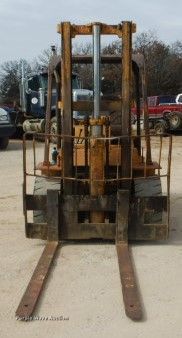 image for item GD9135 Caterpillar V80 forklift