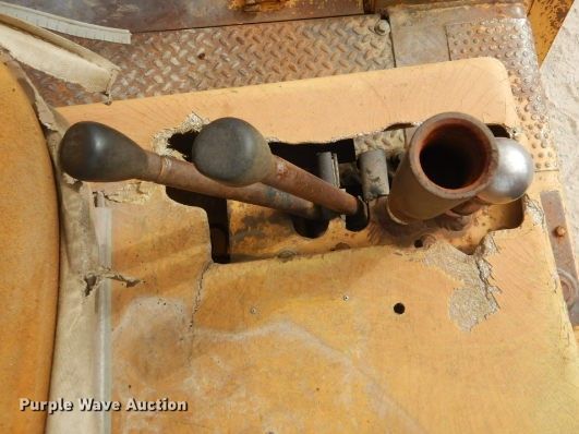 image for item GD9135 Caterpillar V80 forklift