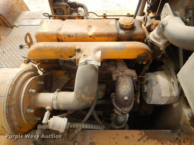 image for item GD9135 Caterpillar V80 forklift