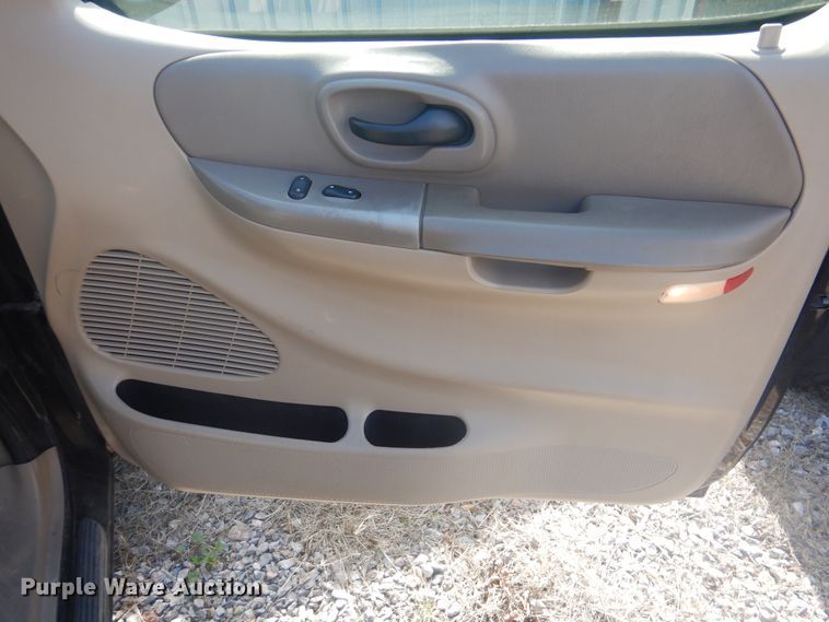 image for item GD9150 2001 Ford F150 SuperCab pickup truck