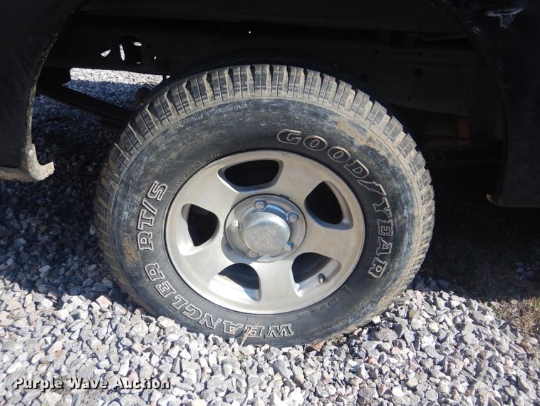 image for item GD9150 2001 Ford F150 SuperCab pickup truck