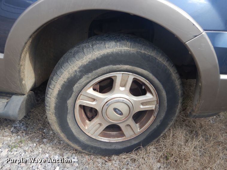 image for item GD9151 2003 Ford Expedition Eddie Bauer SUV