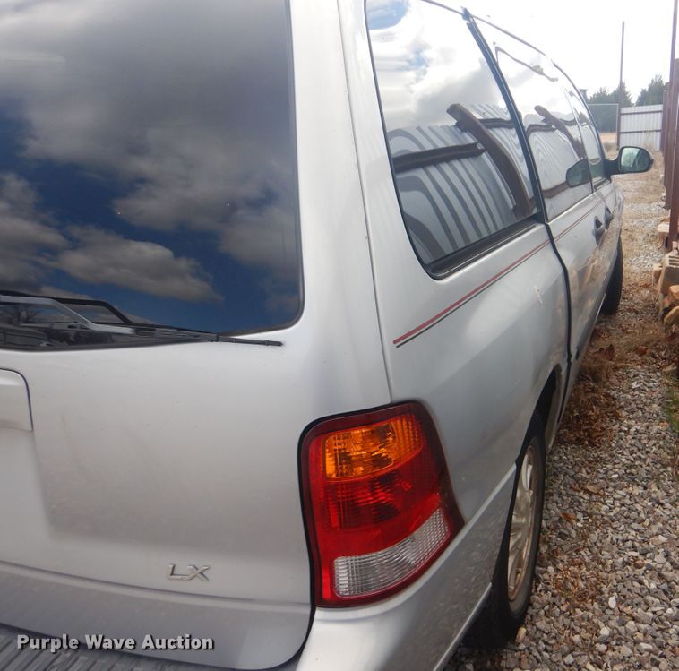 image for item GD9152 2002 Ford Windstar van