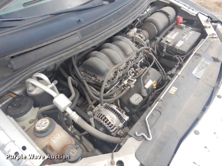 image for item GD9152 2002 Ford Windstar van