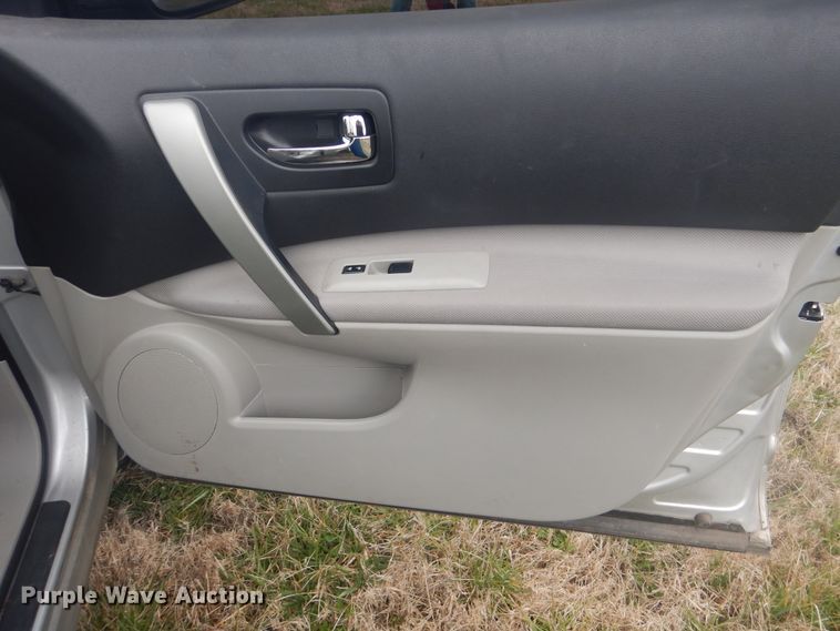 image for item GD9153 2012 Nissan Rogue SUV