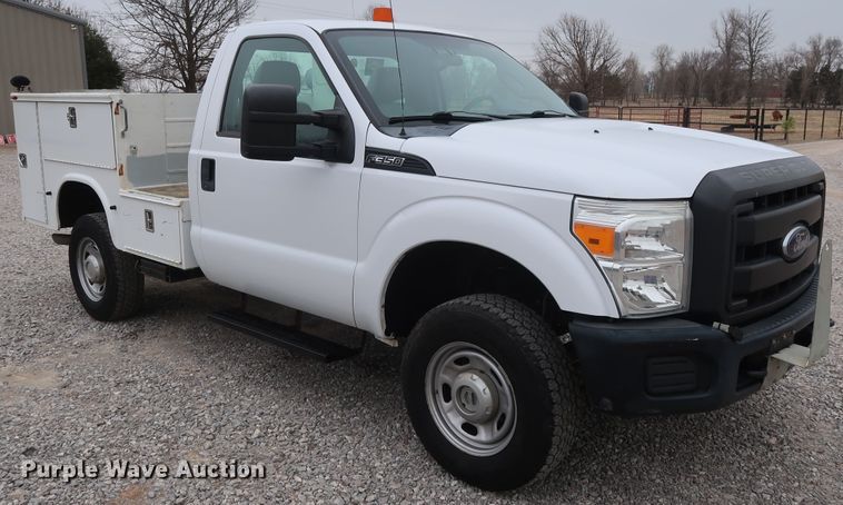 image for item GD9984 2015 Ford F350 Super Duty XL utility bed pickup truck