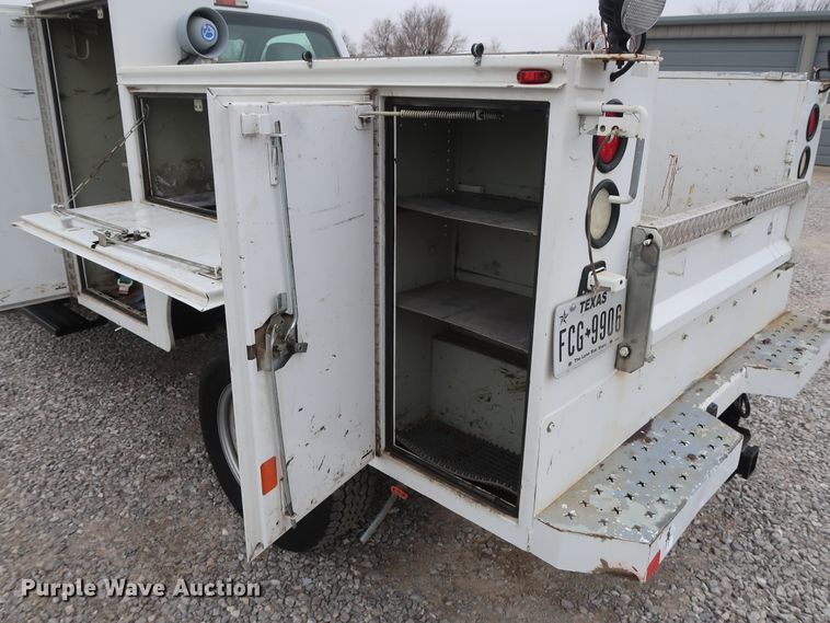 image for item GD9984 2015 Ford F350 Super Duty XL utility bed pickup truck