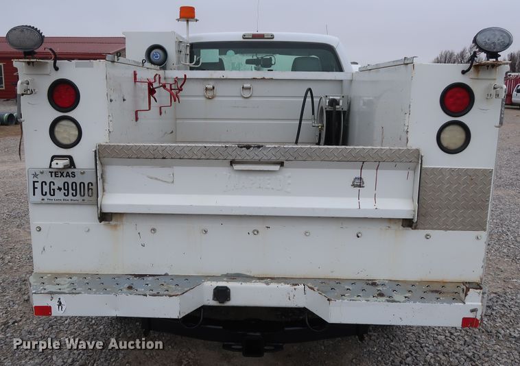 image for item GD9984 2015 Ford F350 Super Duty XL utility bed pickup truck