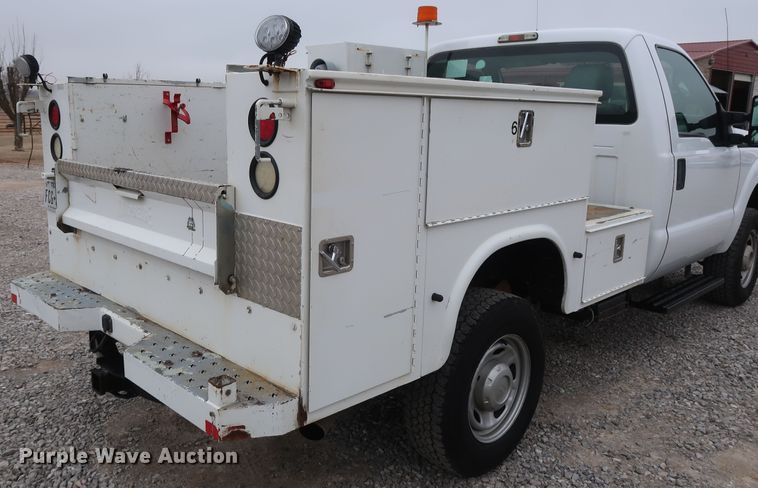 image for item GD9984 2015 Ford F350 Super Duty XL utility bed pickup truck