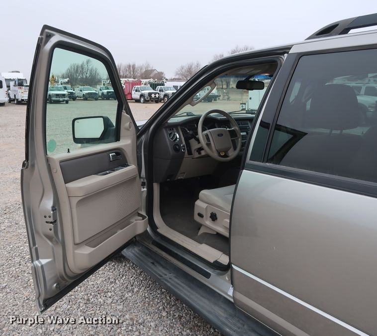 image for item GD9985 2008 Ford Expedition XLT SUV