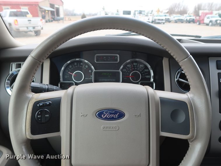 image for item GD9985 2008 Ford Expedition XLT SUV