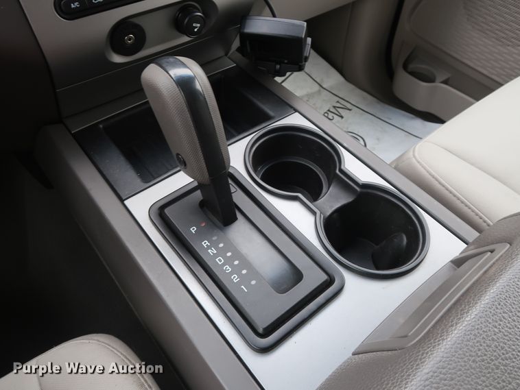 image for item GD9985 2008 Ford Expedition XLT SUV