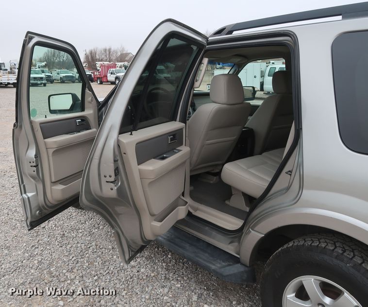 image for item GD9985 2008 Ford Expedition XLT SUV