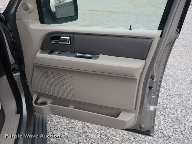 image for item GD9985 2008 Ford Expedition XLT SUV
