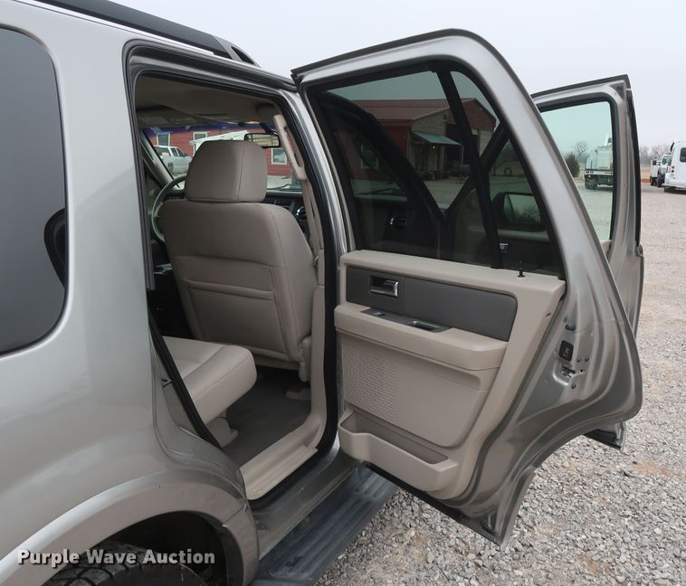 image for item GD9985 2008 Ford Expedition XLT SUV