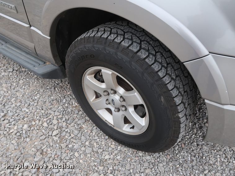 image for item GD9985 2008 Ford Expedition XLT SUV