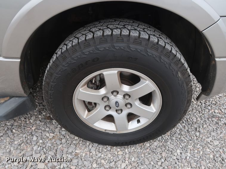 image for item GD9985 2008 Ford Expedition XLT SUV