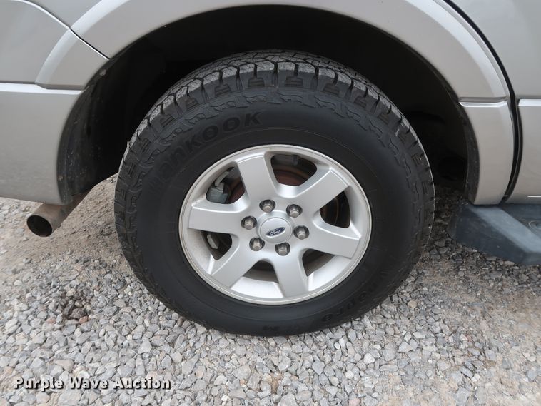 image for item GD9985 2008 Ford Expedition XLT SUV