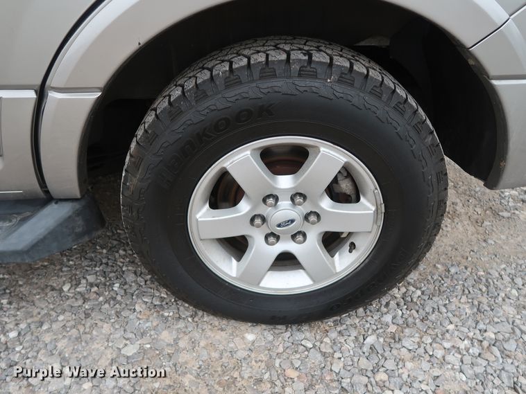 image for item GD9985 2008 Ford Expedition XLT SUV