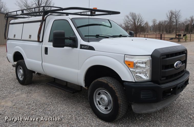 image for item GD9986 2011 Ford F350 Super Duty XL utility bed pickup truck