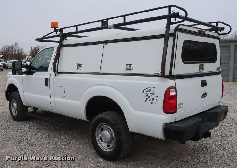 image for item GD9986 2011 Ford F350 Super Duty XL utility bed pickup truck