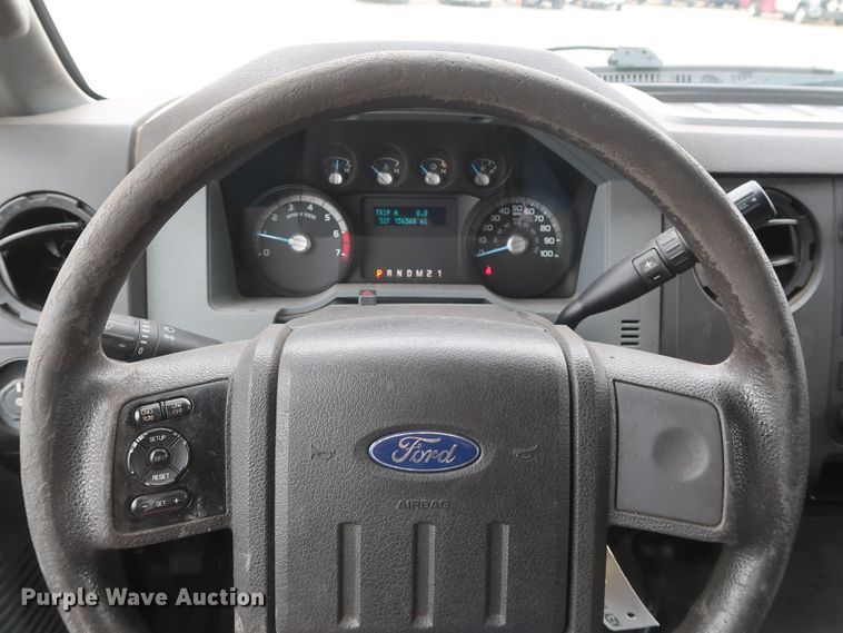 image for item GD9986 2011 Ford F350 Super Duty XL utility bed pickup truck