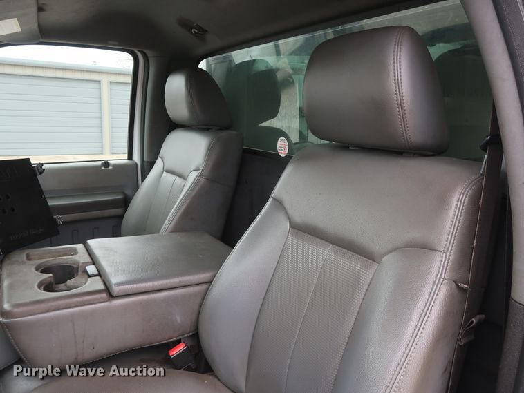 image for item GD9986 2011 Ford F350 Super Duty XL utility bed pickup truck