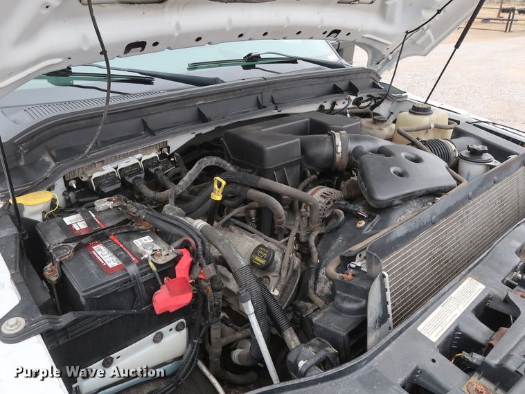 image for item GD9986 2011 Ford F350 Super Duty XL utility bed pickup truck