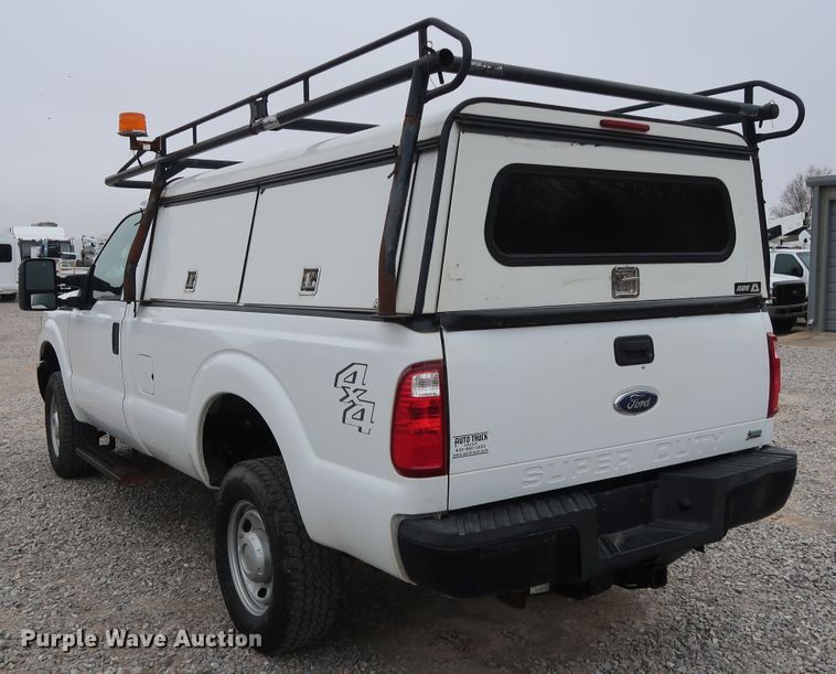 image for item GD9986 2011 Ford F350 Super Duty XL utility bed pickup truck