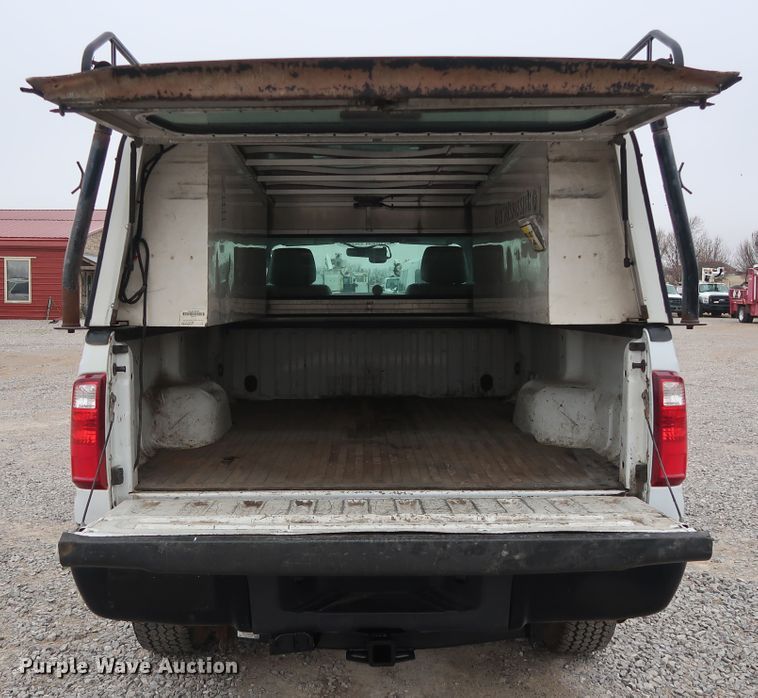 image for item GD9986 2011 Ford F350 Super Duty XL utility bed pickup truck