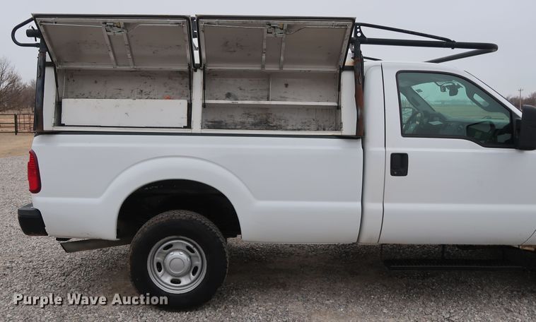 image for item GD9986 2011 Ford F350 Super Duty XL utility bed pickup truck