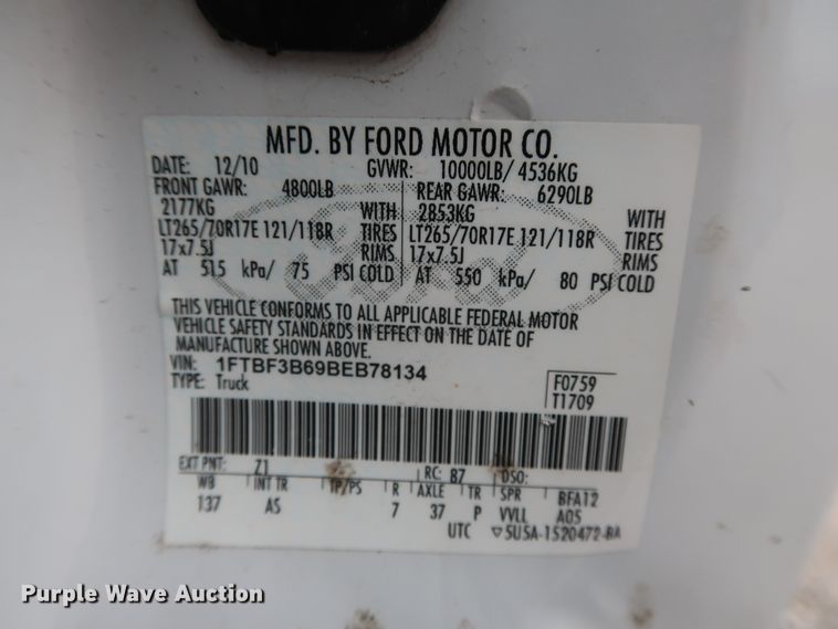 image for item GD9986 2011 Ford F350 Super Duty XL utility bed pickup truck