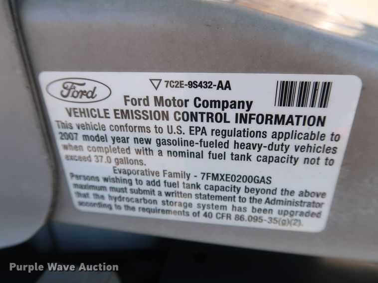 image for item GD9994 2007 Ford E350 Super Duty shuttle bus