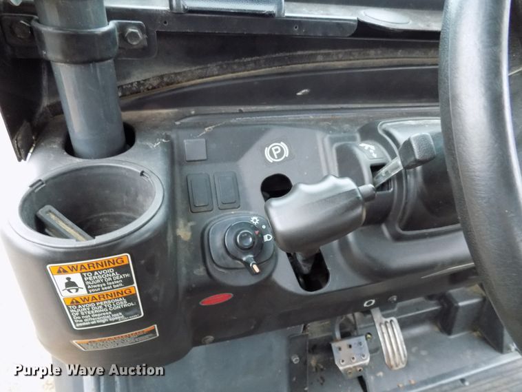 image for item GE9071 2015 Kubota RTVX1140 utility vehicle