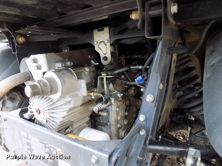 image for item GE9071 2015 Kubota RTVX1140 utility vehicle